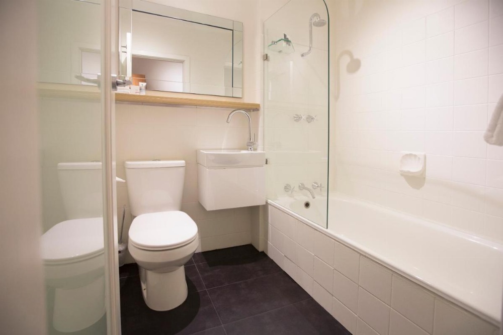 Room image 2
